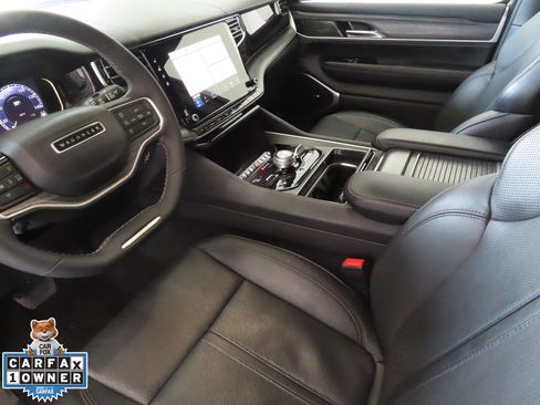 Used 2023 Jeep Wagoneer L Series III w/ Convenience Group I image 22
