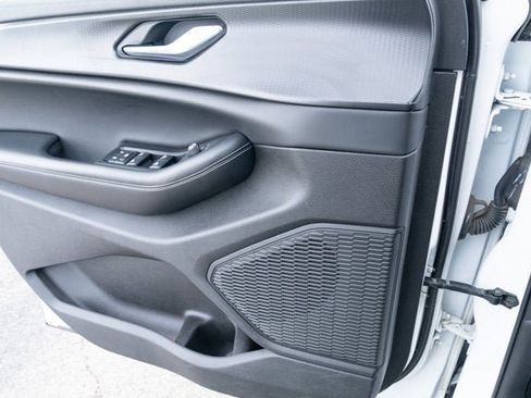 Certified 2023 Jeep Grand Cherokee L Laredo image 24