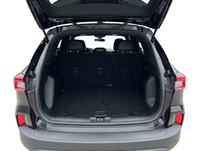 Certified 2025 Ford Escape ST-Line AWD/4WD image 18