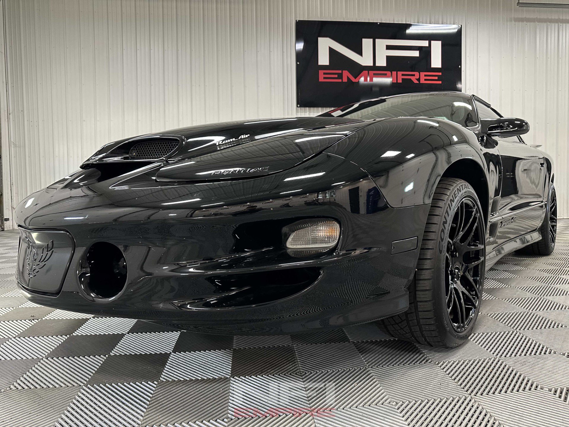 Used 1998 Pontiac Firebird Formula w/ Security Pkg RWD image 13