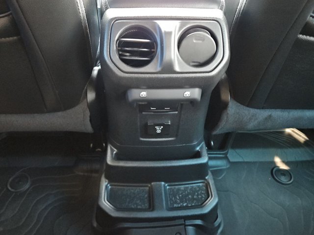 Used 2021 Jeep Wrangler Unlimited Sahara w/ Cold Weather Group AWD/4WD image 17