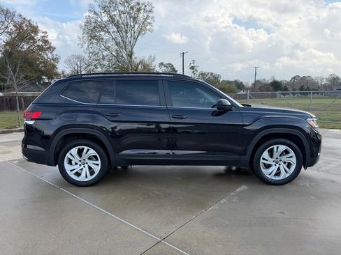 Used 2023 Volkswagen Atlas SE image 6