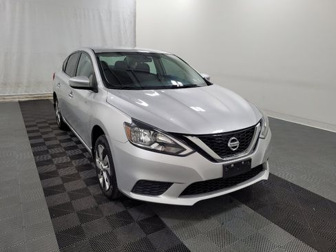 Used 2017 Nissan Sentra S FWD image 13
