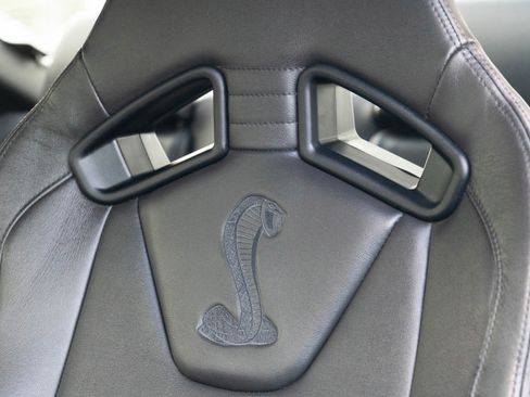 Used 2012 Ford Mustang Shelby GT500 w/ SVT Performance Pkg image 12