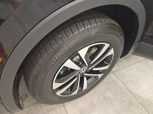 Used 2024 Volkswagen Tiguan S FWD image 34