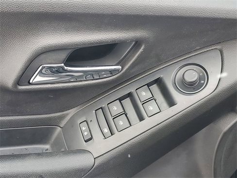 Certified 2017 Chevrolet Trax LT w/ LT Convenience Package image 15