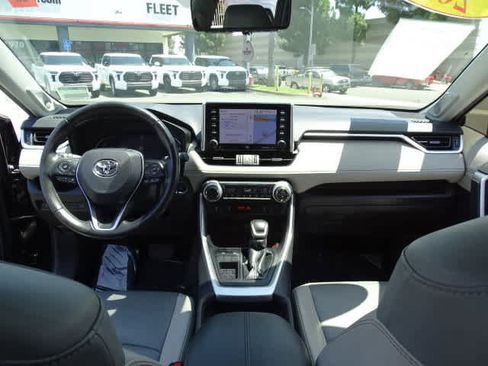 Used 2019 Toyota RAV4 Limited w/ Carpet Mat Package FWD image 23