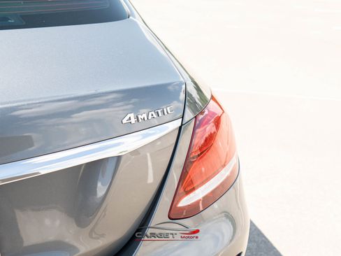 Used 2019 Mercedes-Benz E 300 4MATIC image 48