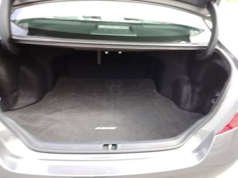 Used 2016 Toyota Camry LE image 17