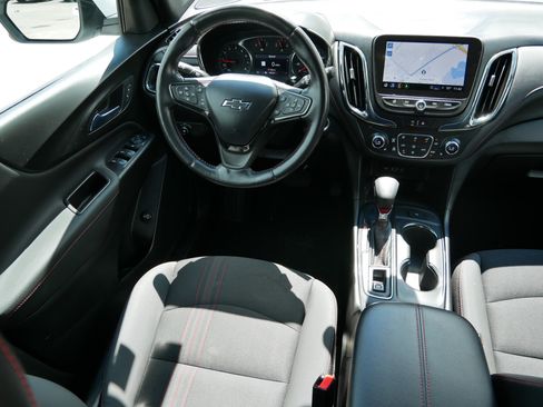 Used 2022 Chevrolet Equinox RS w/ Infotainment Package AWD/4WD image 9