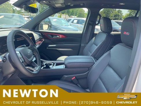 New 2026 Chevrolet Traverse Z71 w/ Driver Confidence Package AWD/4WD image 4