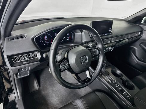 Used 2022 Honda Civic Sport image 8