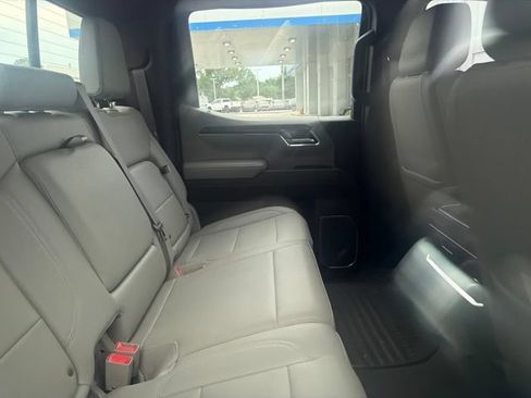 Used 2023 Chevrolet Silverado 1500 LTZ w/ LTZ Premium Package AWD/4WD image 15