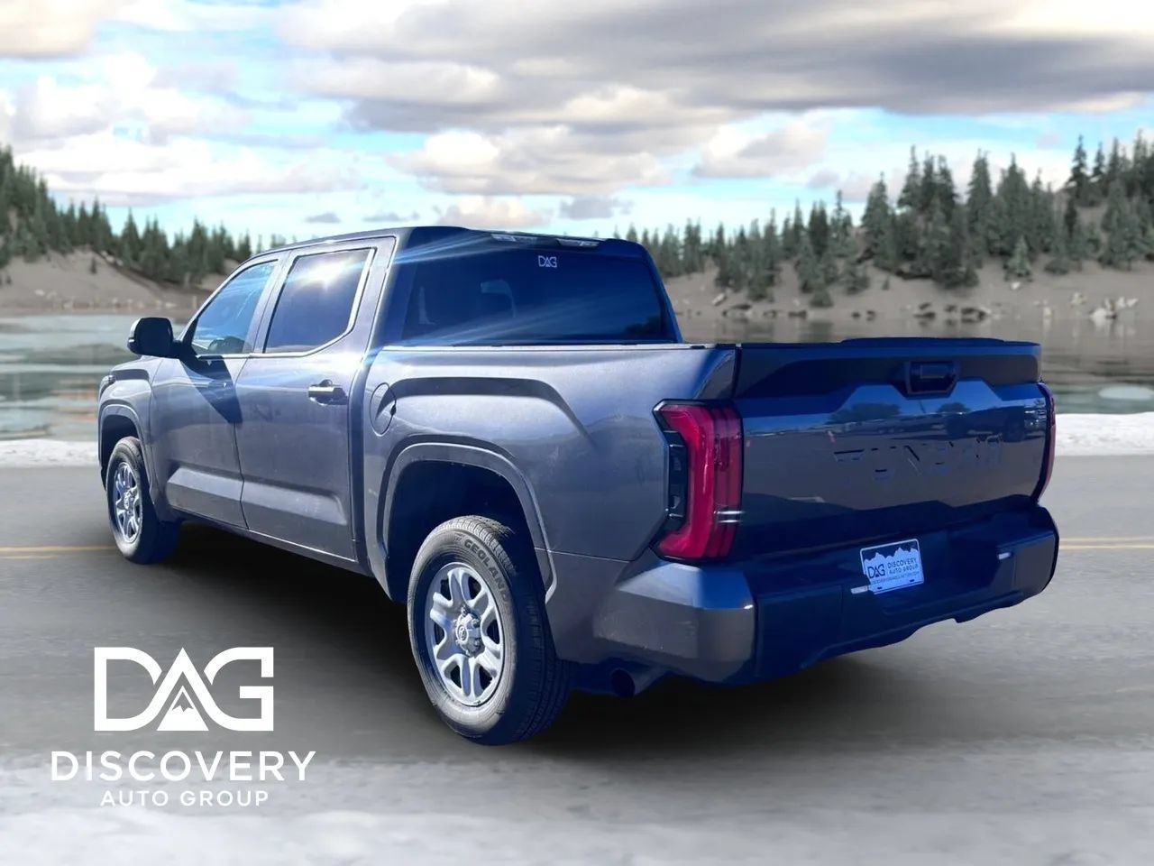 Used 2025 Toyota Tundra SR AWD/4WD image 2