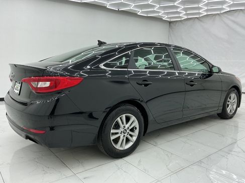 Used 2017 Hyundai Sonata SE FWD image 11