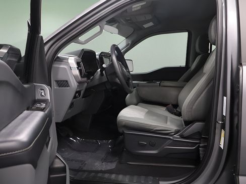 Used 2023 Ford F150 XLT AWD/4WD image 11
