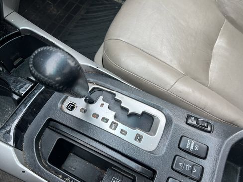 Used 2006 Toyota 4Runner Limited image 23