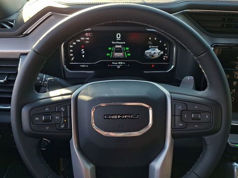 Used 2024 GMC Sierra 1500 Denali w/ Denali Reserve Package image 20