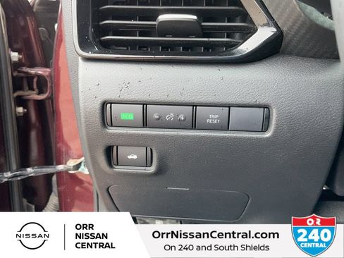 Used 2024 Nissan Sentra SV w/ All-Weather Package FWD image 18