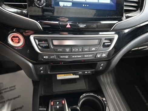 Used 2022 Honda Passport Elite image 18