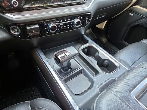 Used 2022 GMC Sierra 1500 SLT w/ SLT Premium Plus Package image 25