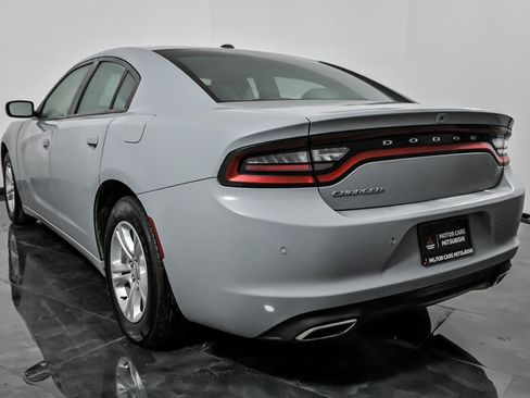 Used 2021 Dodge Charger SXT w/ Leather Interior Group image 9