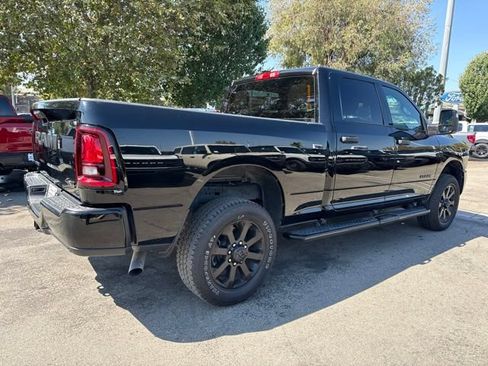 Used 2026 RAM 2500 Big Horn AWD/4WD image 3