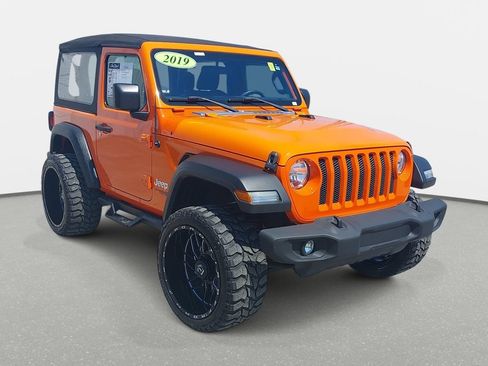 Used 2019 Jeep Wrangler Sport AWD/4WD image 3