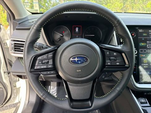 Used 2025 Subaru Outback Onyx Edition AWD/4WD image 44