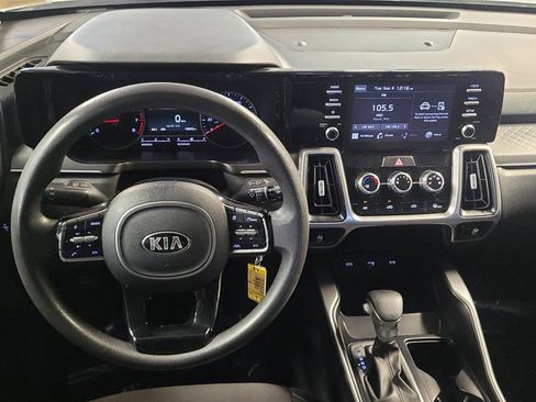 Used 2021 Kia Sorento LX FWD image 22