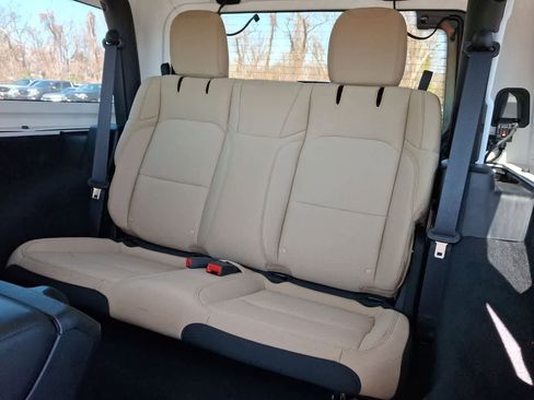 Used 2020 Jeep Wrangler Sport image 26