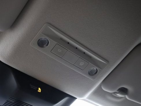 Certified 2025 Nissan Kicks SV image 22