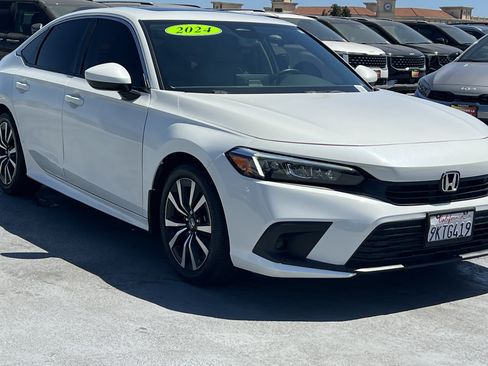Used 2024 Honda Civic EX image 11