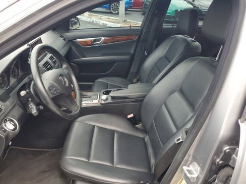 Used 2011 Mercedes-Benz C 300 4MATIC Sedan image 23