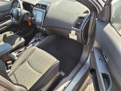 New 2025 Mitsubishi Outlander Sport SE image 6