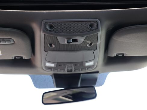 Used 2019 Ford F150 Lariat w/ Equipment Group 502A Luxury AWD/4WD image 42