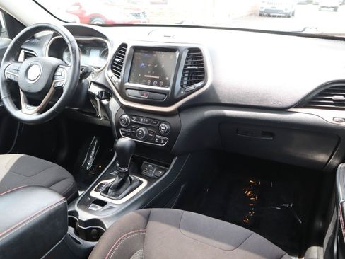 Used 2016 Jeep Cherokee 75th Anniversary AWD/4WD image 11