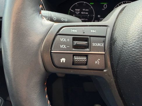 Used 2025 Honda CR-V Sport image 13