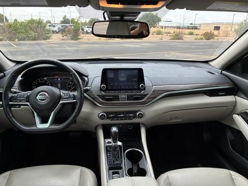 Certified 2021 Nissan Altima 2.5 Platinum AWD/4WD image 13