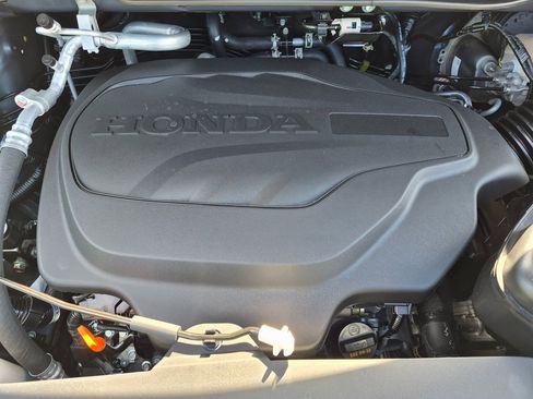 New 2026 Honda Odyssey Elite image 8