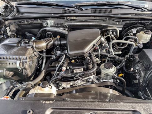 Used 2019 Toyota Tacoma SR5 image 14