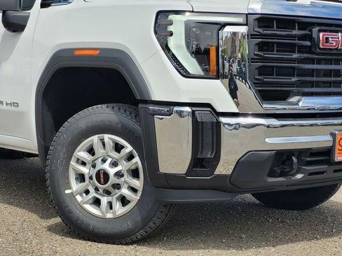 New 2026 GMC Sierra 2500 Pro AWD/4WD image 9