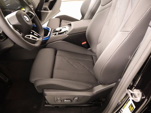 New 2026 BMW X3 xDrive30 w/ Premium Package image 13