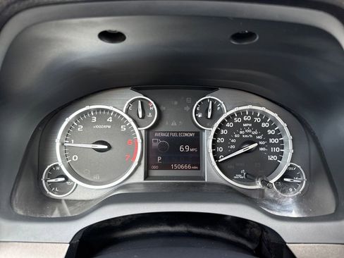 Used 2014 Toyota Tundra SR5 image 14