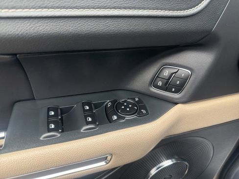 Used 2024 Ford Expedition Max Limited image 14