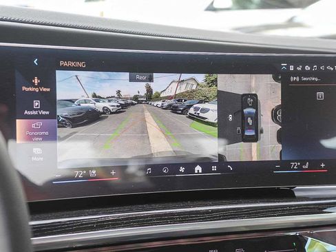New 2026 BMW 740i w/ Premium Package RWD image 23