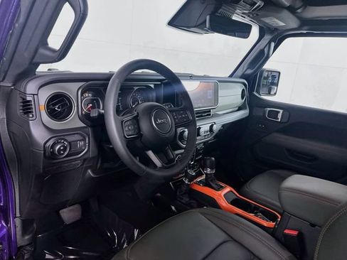 Used 2026 Jeep Gladiator Mojave AWD/4WD image 8