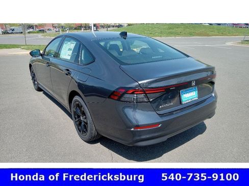 Certified 2025 Honda Accord SE image 8