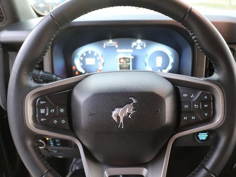 Used 2025 Ford Bronco Big Bend image 24