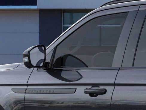 New 2025 Lincoln Navigator Reserve w/ Jet Appearance Package image 43